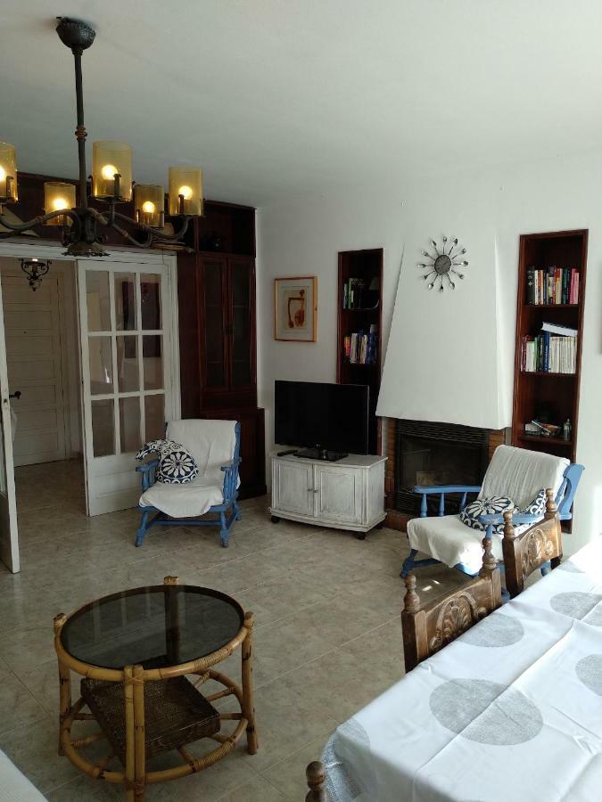 Sea Front Apartment In Platja Pals With Terrace And Parking Eksteriør billede