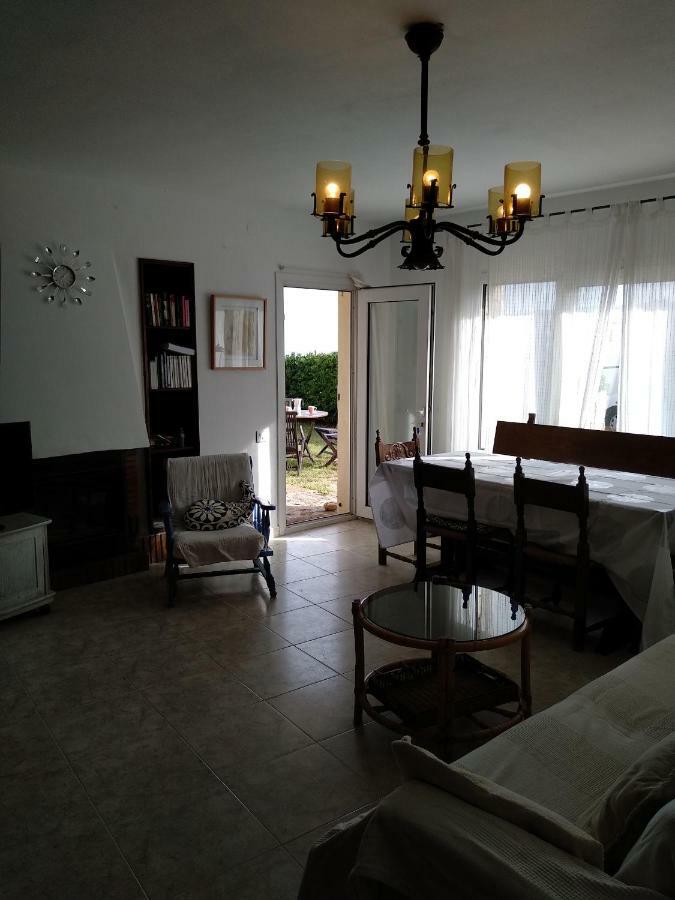 Sea Front Apartment In Platja Pals With Terrace And Parking Eksteriør billede